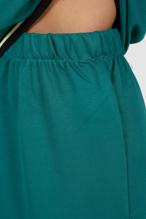 948b6a95-0d3f-4f33-b9f3-3bd45586f585